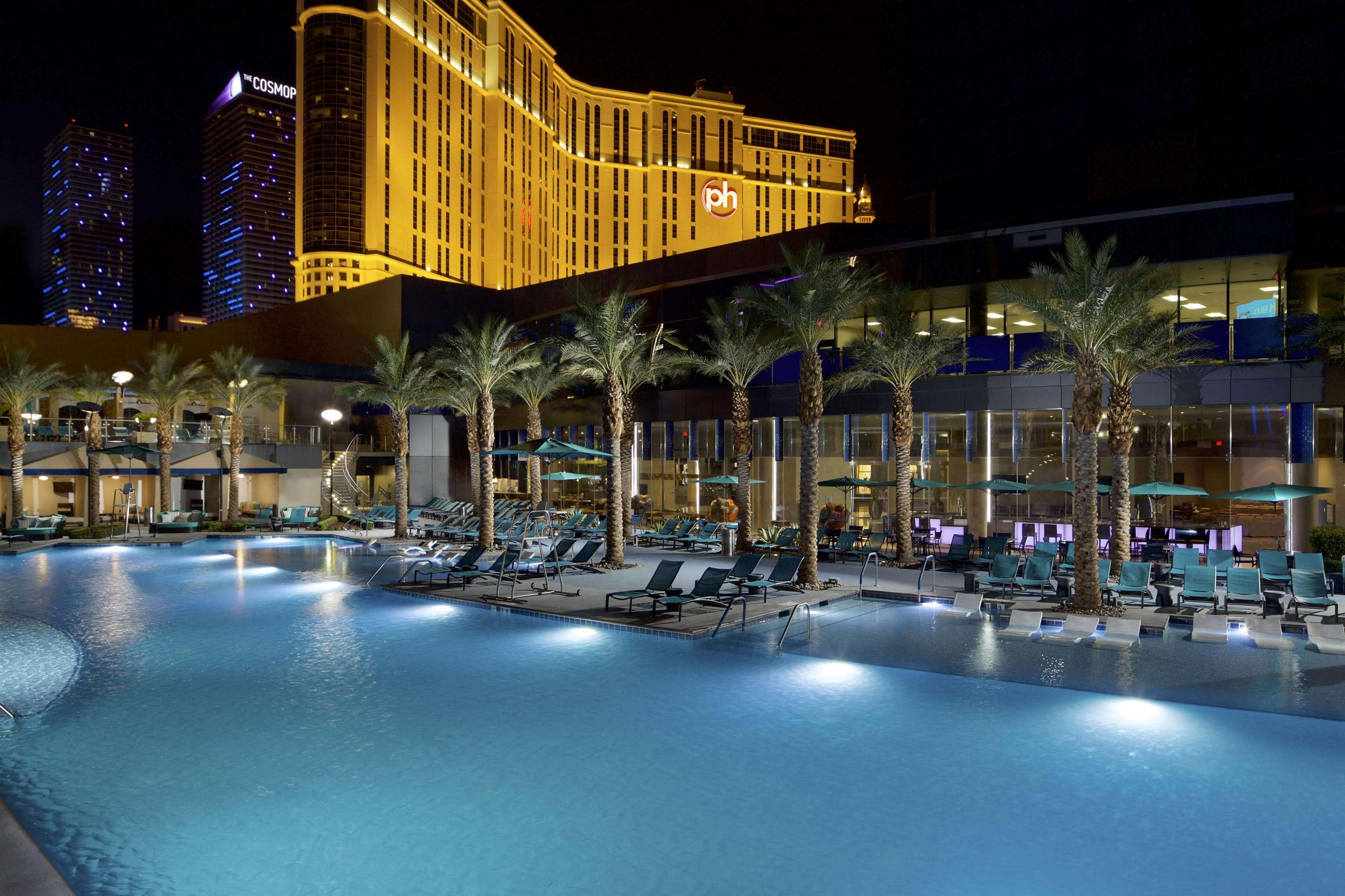 KHÁCH SẠN HILTON GRAND VACATIONS CLUB ELARA CENTER STRIP LAS VEGAS, NV 4*  (Mỹ) - từ VND 4046511 | HOTELMIX