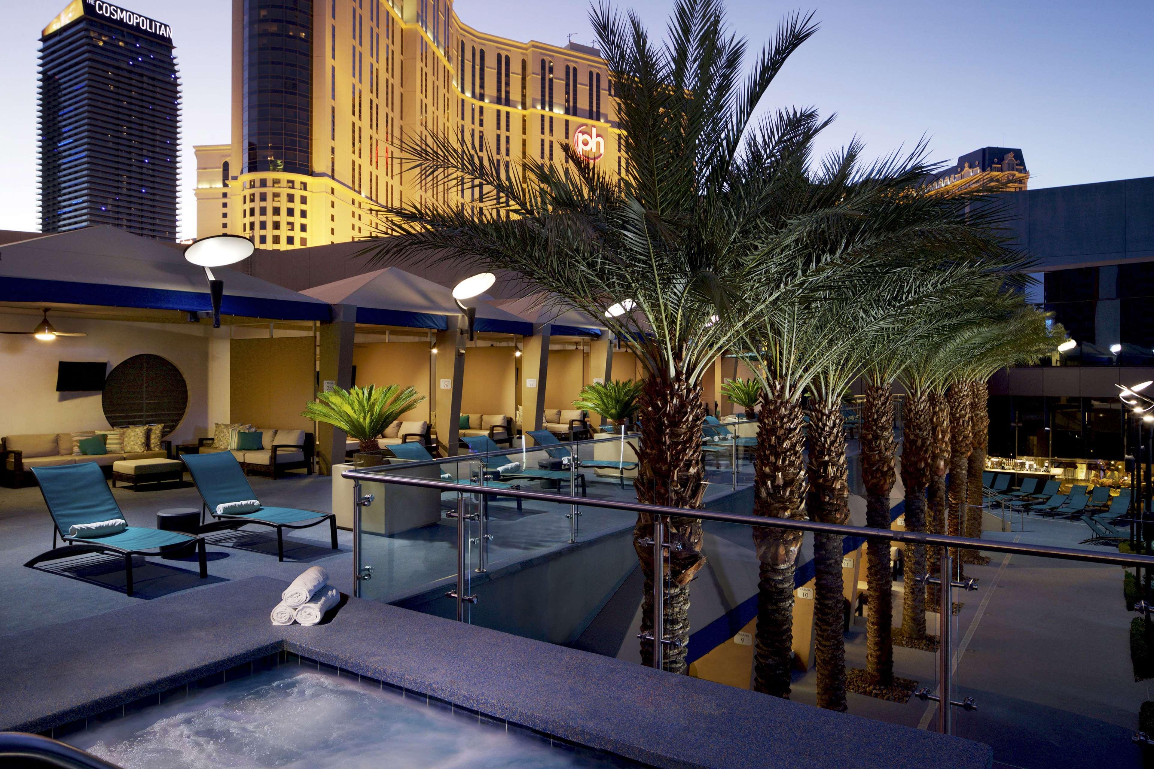 KHÁCH SẠN HILTON GRAND VACATIONS CLUB ELARA CENTER STRIP LAS VEGAS, NV 4*  (Mỹ) - từ VND 4046511 | HOTELMIX